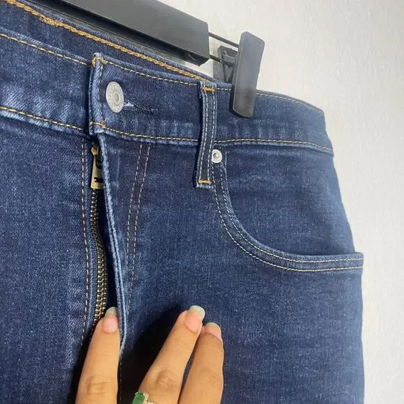 Levis 512 Mens Jeans Size 33 Skinny Leg Dark Wash Denim Blue Casual Wear 33x34